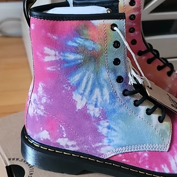 Dr. Marten's Girls Tye Dye Suede Boots, Size Kids 6M - Picture 2 of 16